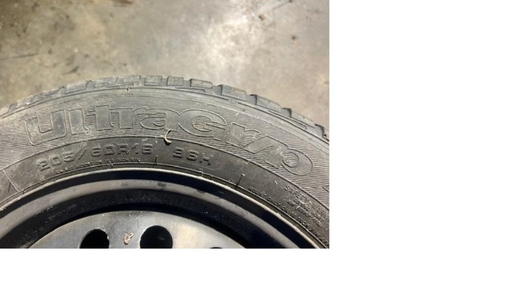 Winterbanden Ultragrip 205/60/R16 96H 3 st, Ophalen