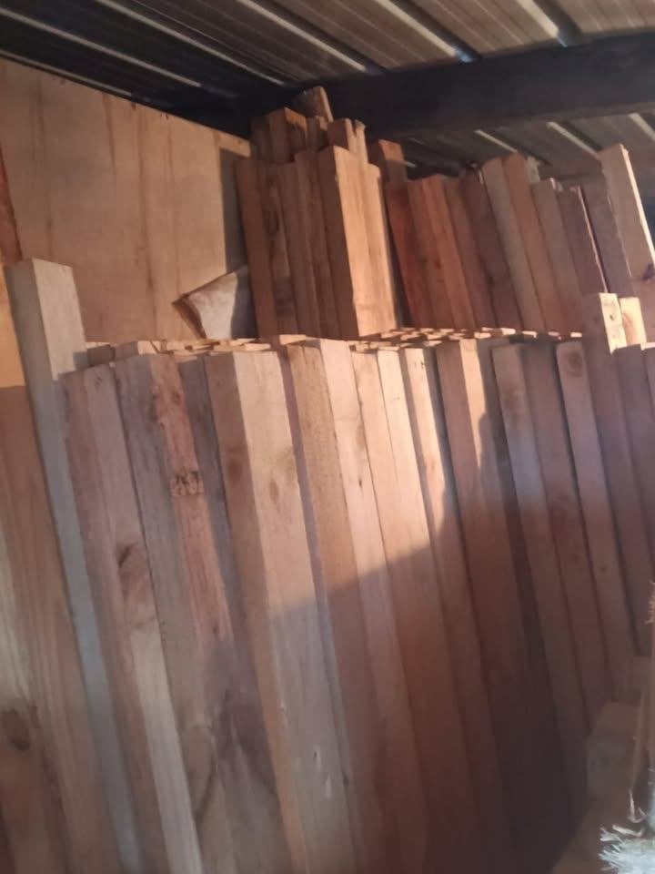 houten balken diverse lengtes en prijzen, Ophalen, Zo goed als nieuw, 180 tot 250 cm, Balken