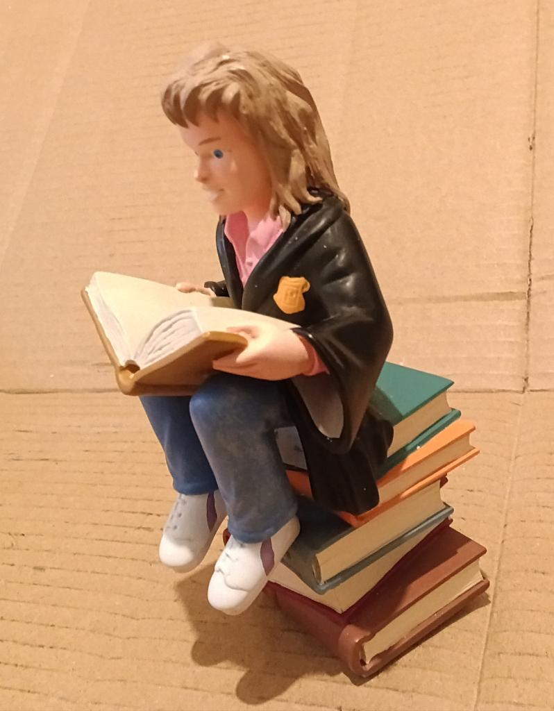 Mini statuette Hermione Harry Potter Démons et Merveilles, Envoi, Utilisé, Humain