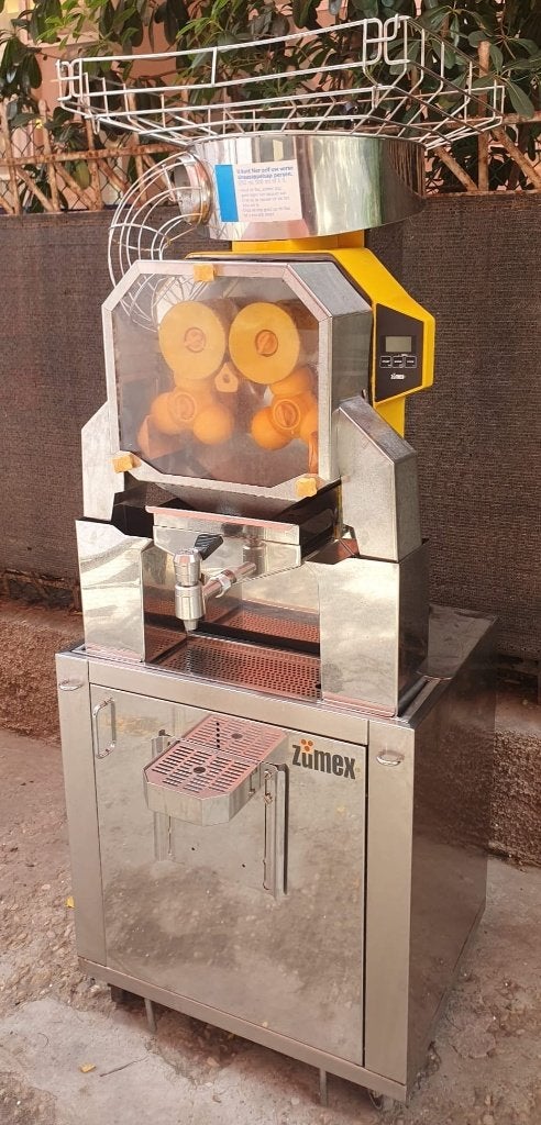 Presse-agrumes Zumex Speed Pro Self Service + meuble, Enlèvement ou Envoi, Utilisé, Autres types
