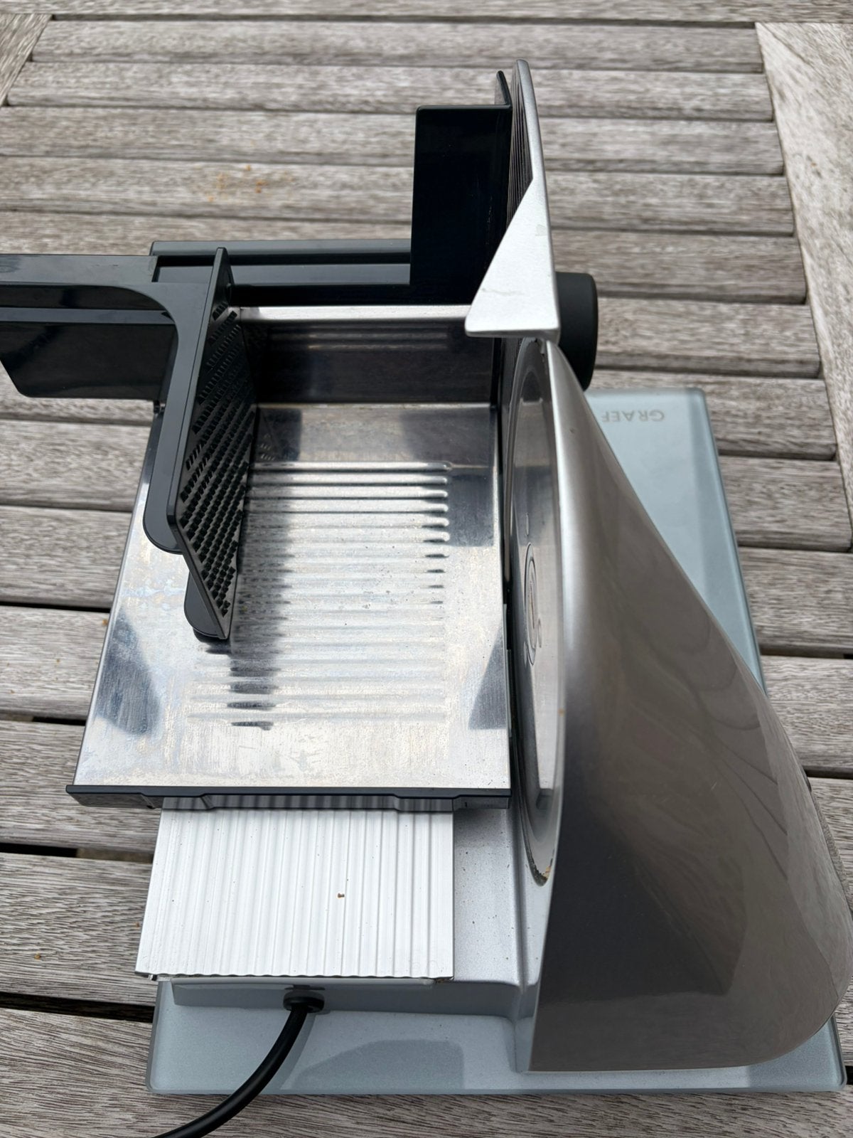 Keuken snijmachine GRAEF, Huis en Inrichting, Keuken | Keukenbenodigdheden, Ophalen, Zo goed als nieuw, Metaal, Snijmachine
