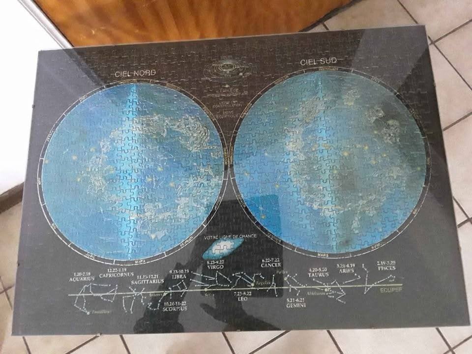 Puzzle sous verre étoiles et signes astrologiques, Maison & Meubles, Enlèvement, Utilisé, Sous verre, Verre