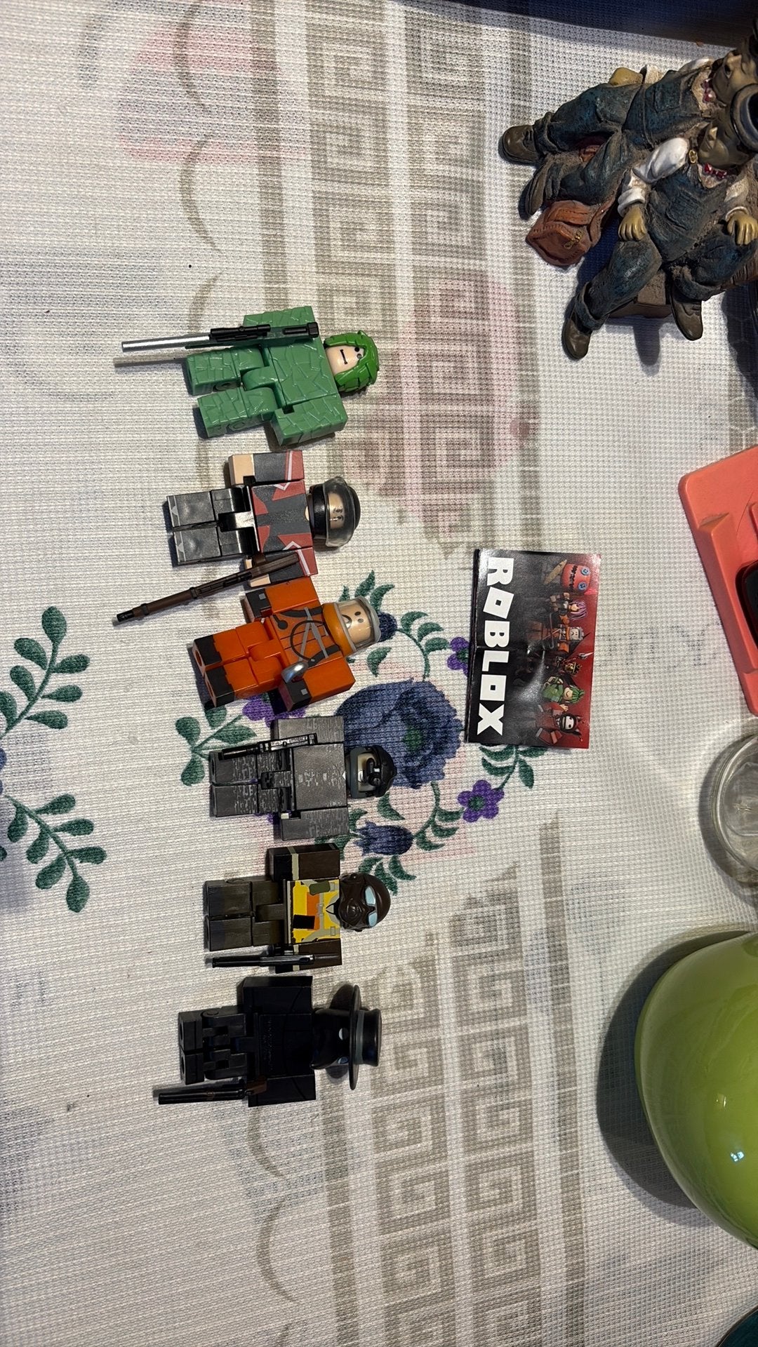 Roblox poppetjes, Games en Spelcomputers, Ophalen, Zo goed als nieuw