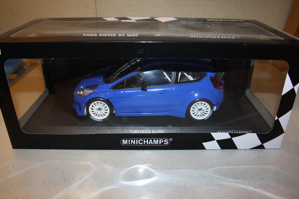 1:18 Minichamps Ford fiesta RS WRC blauw. limited edition., Ophalen of Verzenden, Nieuw, Auto, MiniChamps
