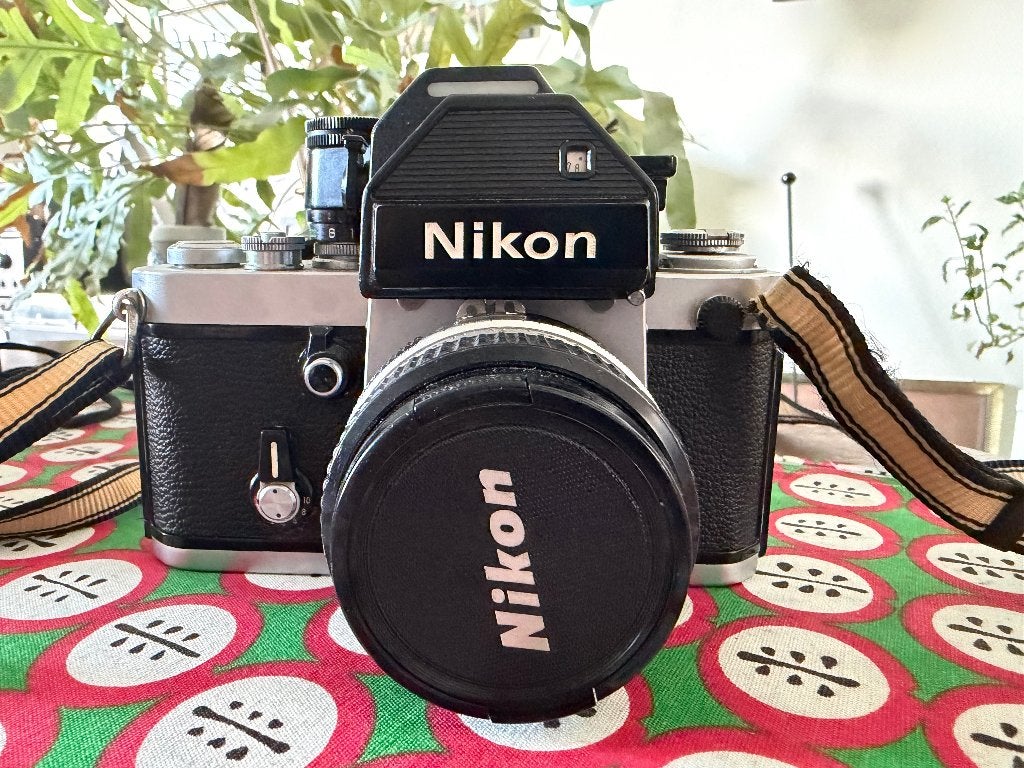 Nikon F2 + 50 mm 1,8, TV, Hi-fi & Vidéo, Appareils photo analogiques, Enlèvement ou Envoi, Utilisé, Reflex miroir, Nikon