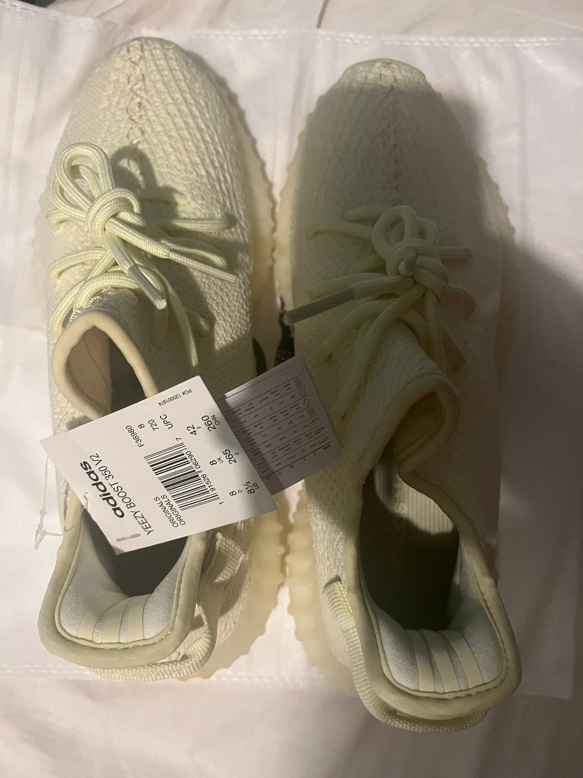 Chaussures yeezy taille 42, Enlèvement, Neuf