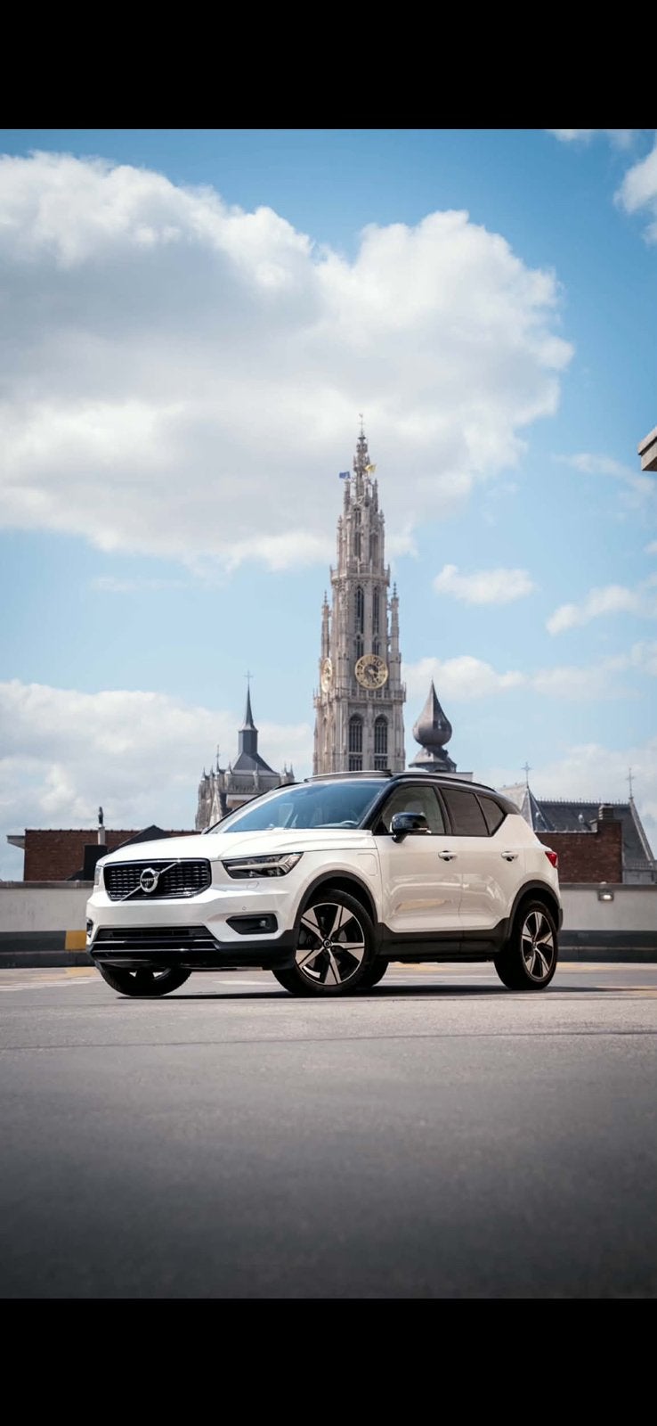 Volvo XC40 in nieuwe staat., Wit, Leder, Dealer onderhouden, Te koop