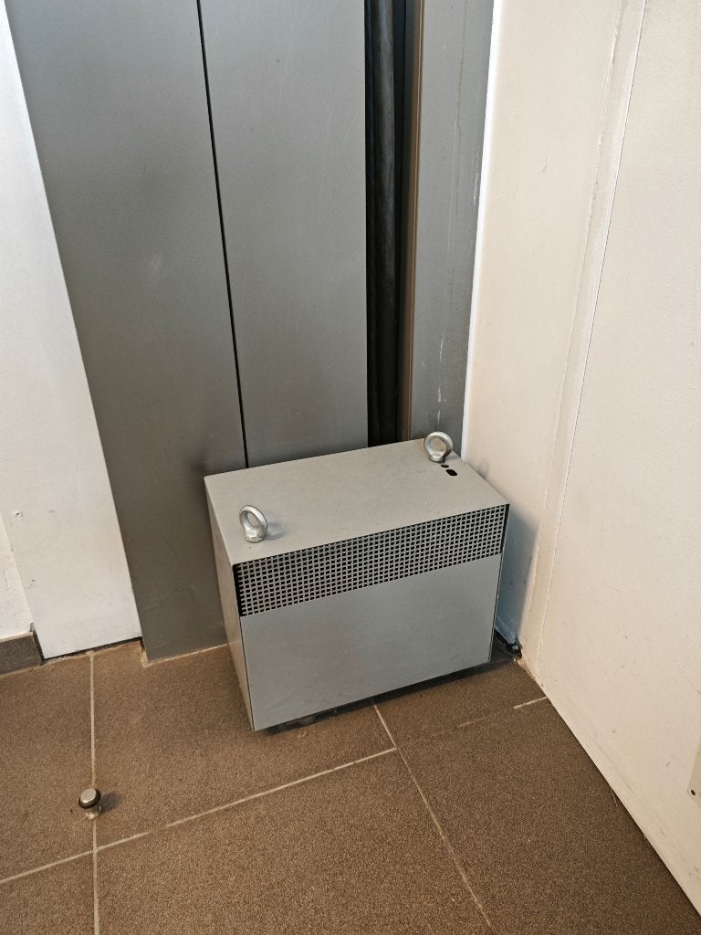 Transformator 3x230 --> 3x400+N type ATT 17500 17,5kVA, Ophalen, Zo goed als nieuw, Overige typen