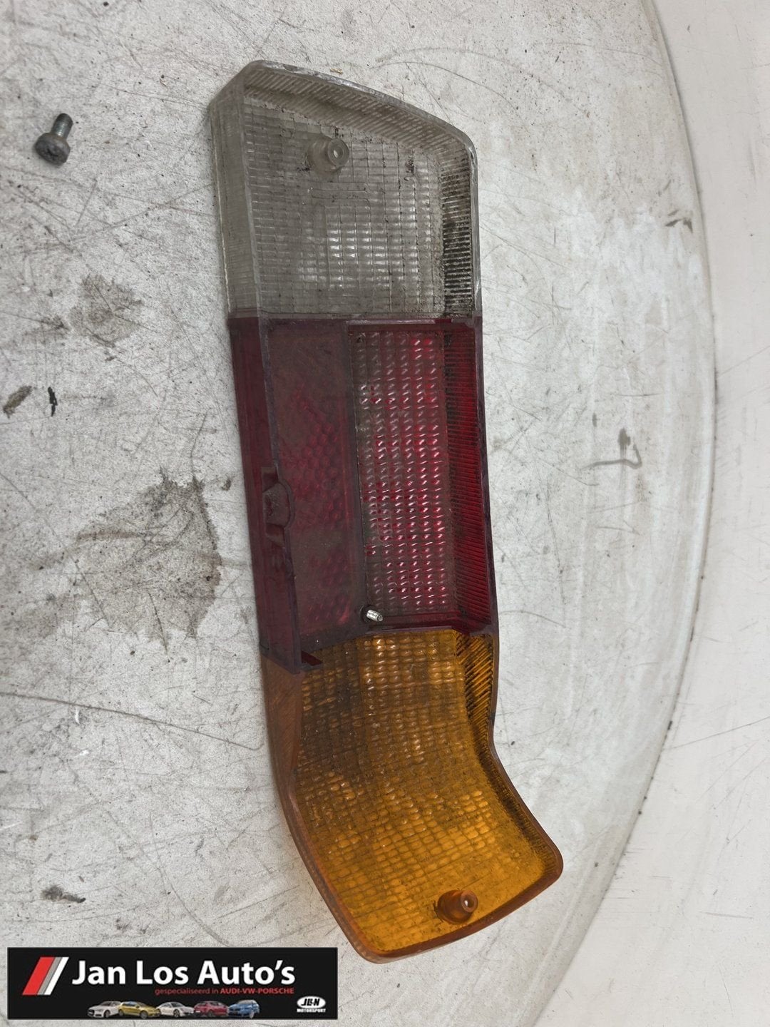 Audi 60 75 90 F103  achterlichtglas links, -, Origine de la pièce connue, Audi, Utilisé