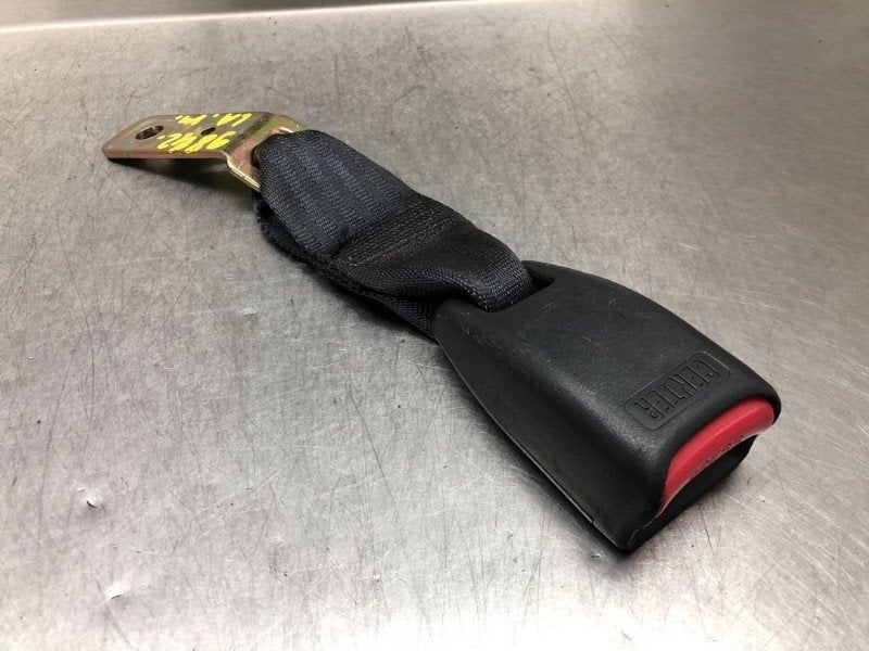BOUCLE DE CEINTURE CENTRE ARRIÈRE Impreza II Plus (GG), Utilisé, Subaru