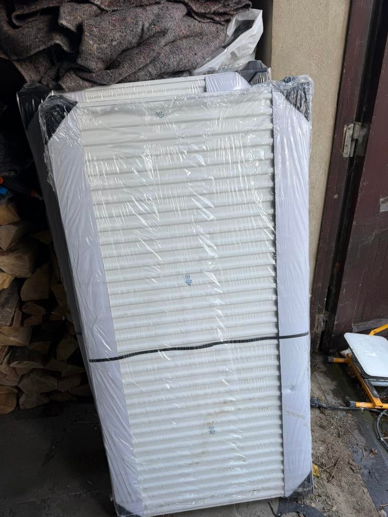 Radiateur neuf - erreur de chantier, Bricolage & Construction, Chauffage & Radiateurs, Enlèvement, Comme neuf, Radiateur
