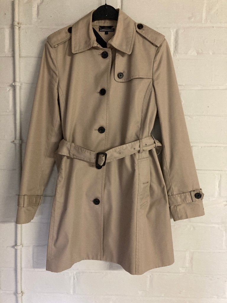 Beige regenjas met  knopen + lint, Tommy Hillfiger, Medium, Maat 38/40 (M), Tommy hilfiger, Beige, Ophalen of Verzenden
