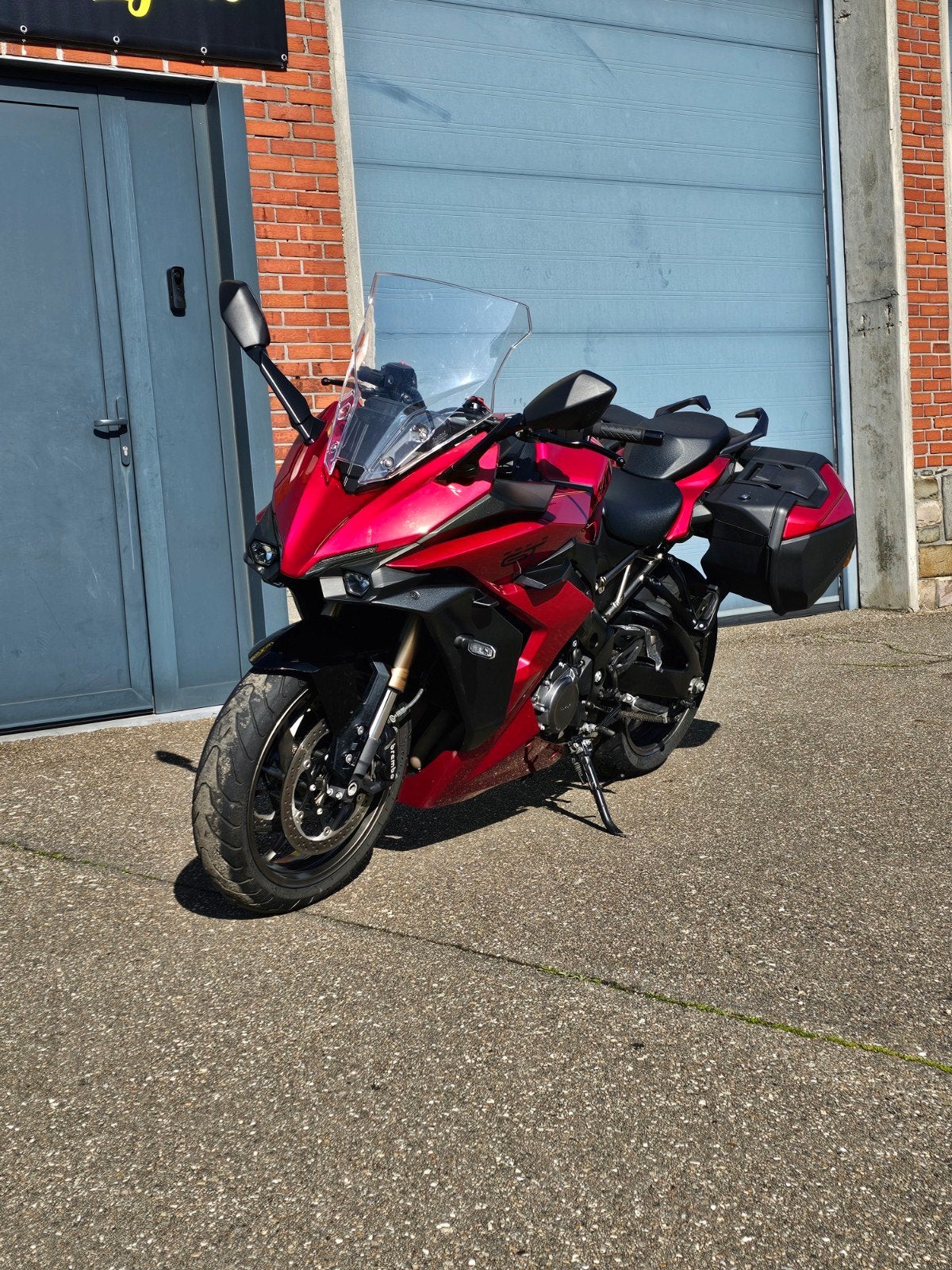 Garantie Suzuki GSXS 1000 GT 2025 +, ABS, Entreprise, Sport, Neuf