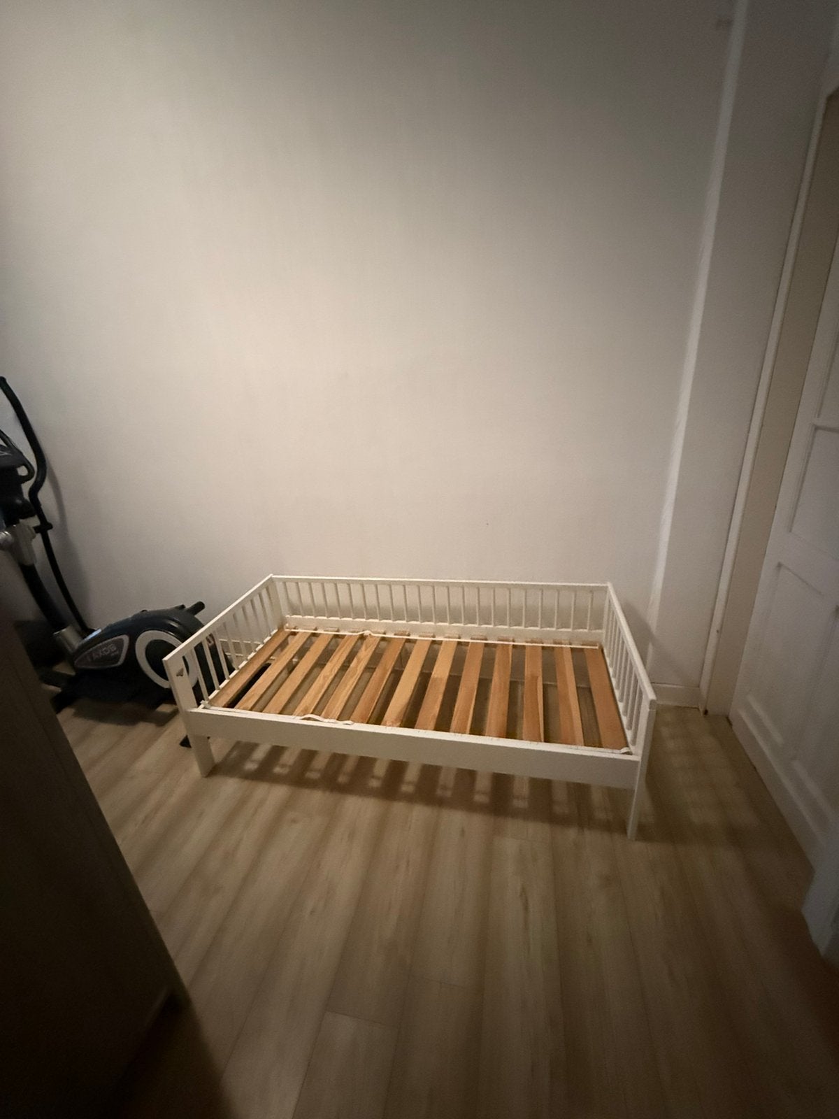 wit kinderbed 70x160 cm, Ophalen, Gebruikt, 70 tot 85 cm, Lattenbodem