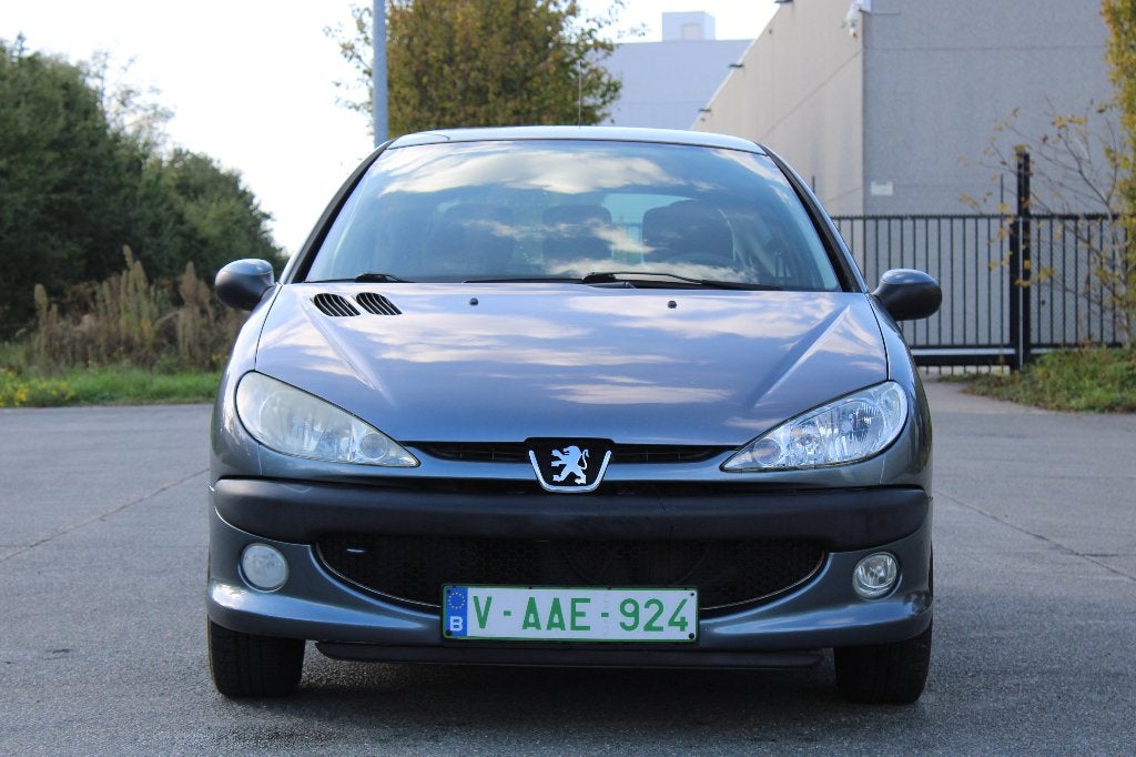 Peugeot 206 1.4i Grand Filou Cool, Autos, https://public.car-pass.be/vhr/71f50fc1-7d8f-4dda-ac21-c09ec063e5d9?lang=nl, Achat, Verrouillage central
