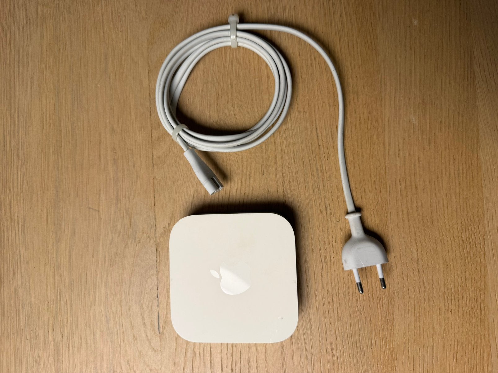 Apple AirPort Express (2e generatie) A1392, Computers en Software, Ophalen of Verzenden, Gebruikt, Router