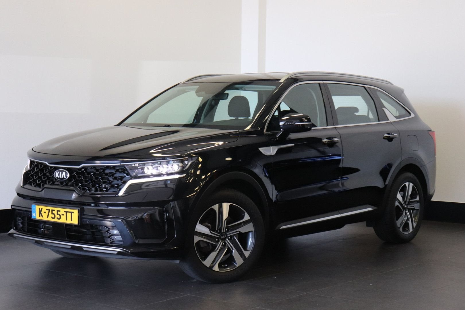 Kia Sorento 1.6 T-GDI Plug-in Hybrid 4WD DynamicLine 7p. | T, Auto's, Automaat, Navigatiesysteem, Zwart, Zwart
