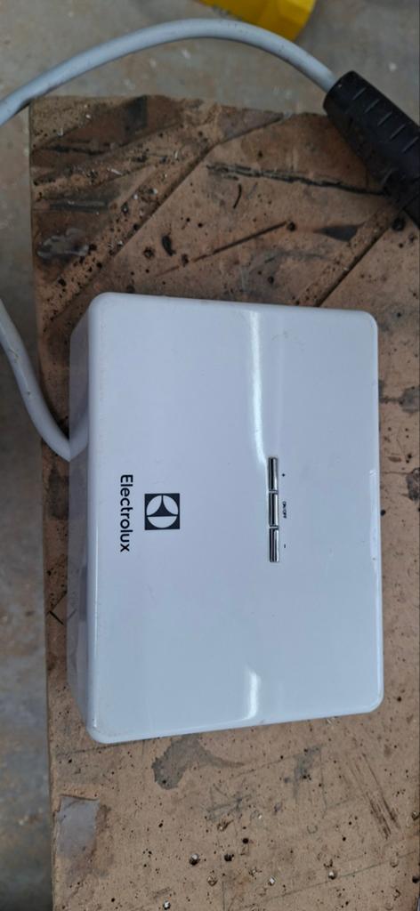 Waterverwarmer, Doe-het-zelf en Bouw, Thermostaten, Ophalen
