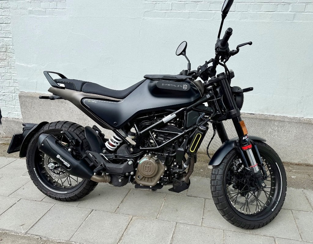 Husqvarna Svartpilen 2025, Motos, Motos | Husqvarna, Jusqu'à 11 kW, Neuf, Particulier