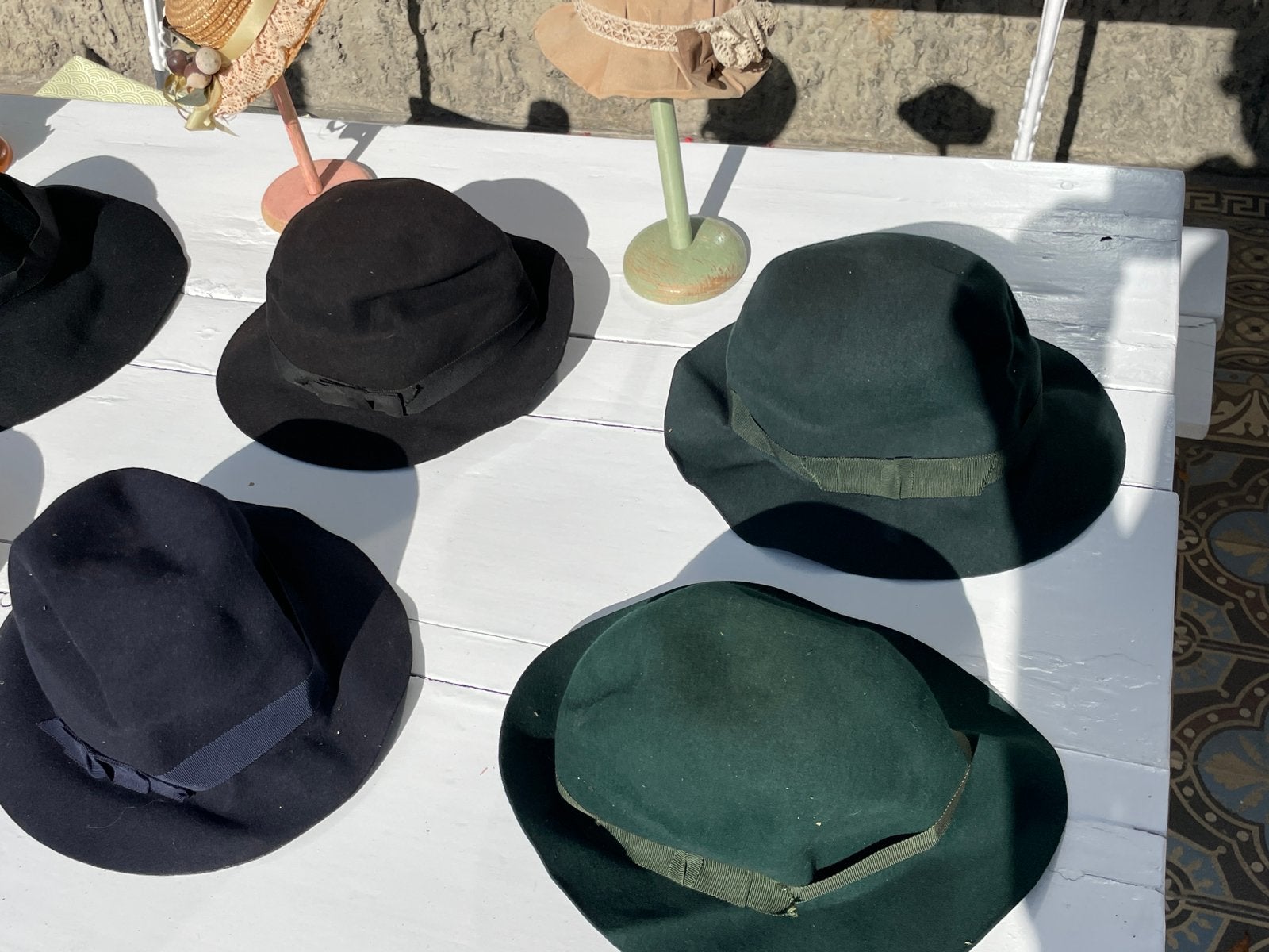 Set hoeden voor oude dames. Jaren 50-60, Kleding | Dames, Ophalen, Gedragen