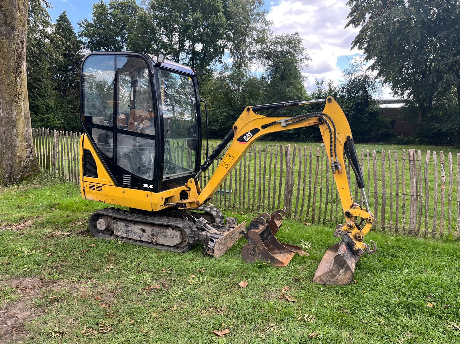 Cat 301.4 BJ2014 met hydraulische wissel caterpillar, Zakelijke goederen, Ophalen of Verzenden