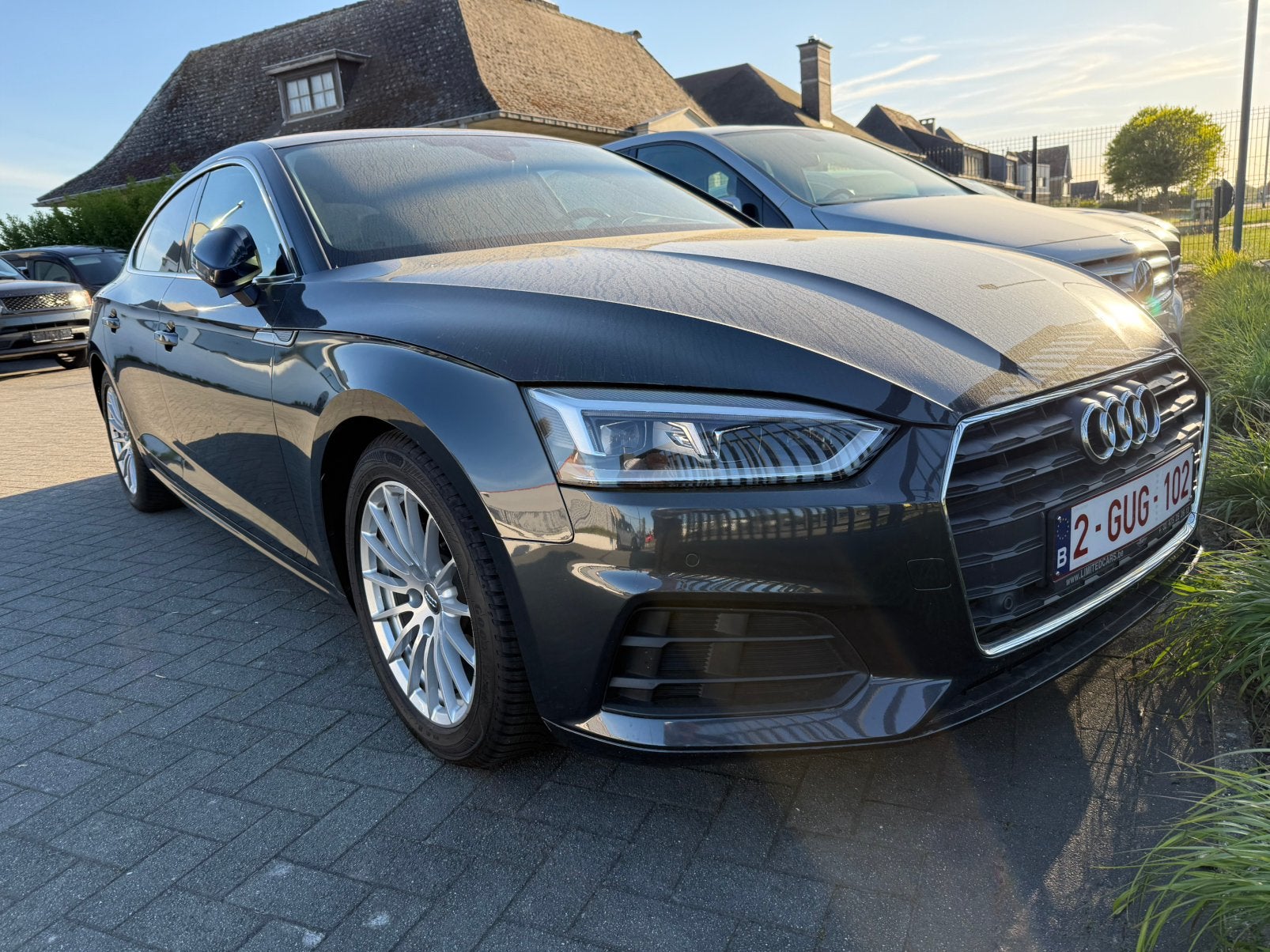 AUDI A5 2.0TFSI CAR SPORTBACK G-TRON EN CUIR NAVI XENON 17", Achat, Entreprise, 1650 kg, Entretenue par le concessionnaire