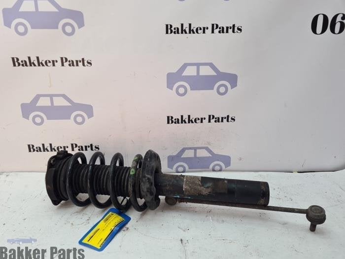 Barre amortisseur avant droit d'un Volkswagen Golf, -, Volkswagen, -, 3 mois de garantie