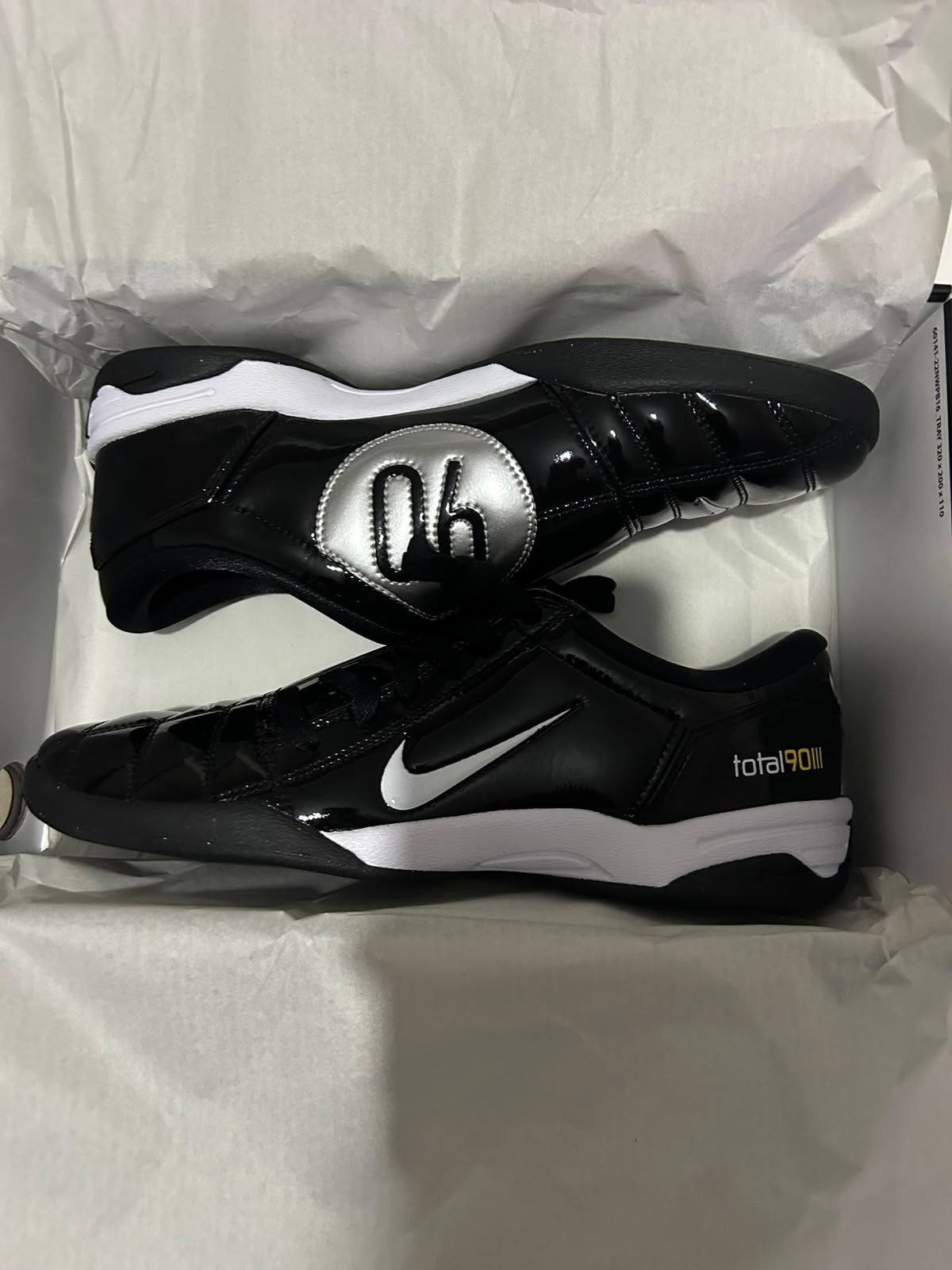 nike T90 futsal taille 42,5, Ophalen, Nieuw