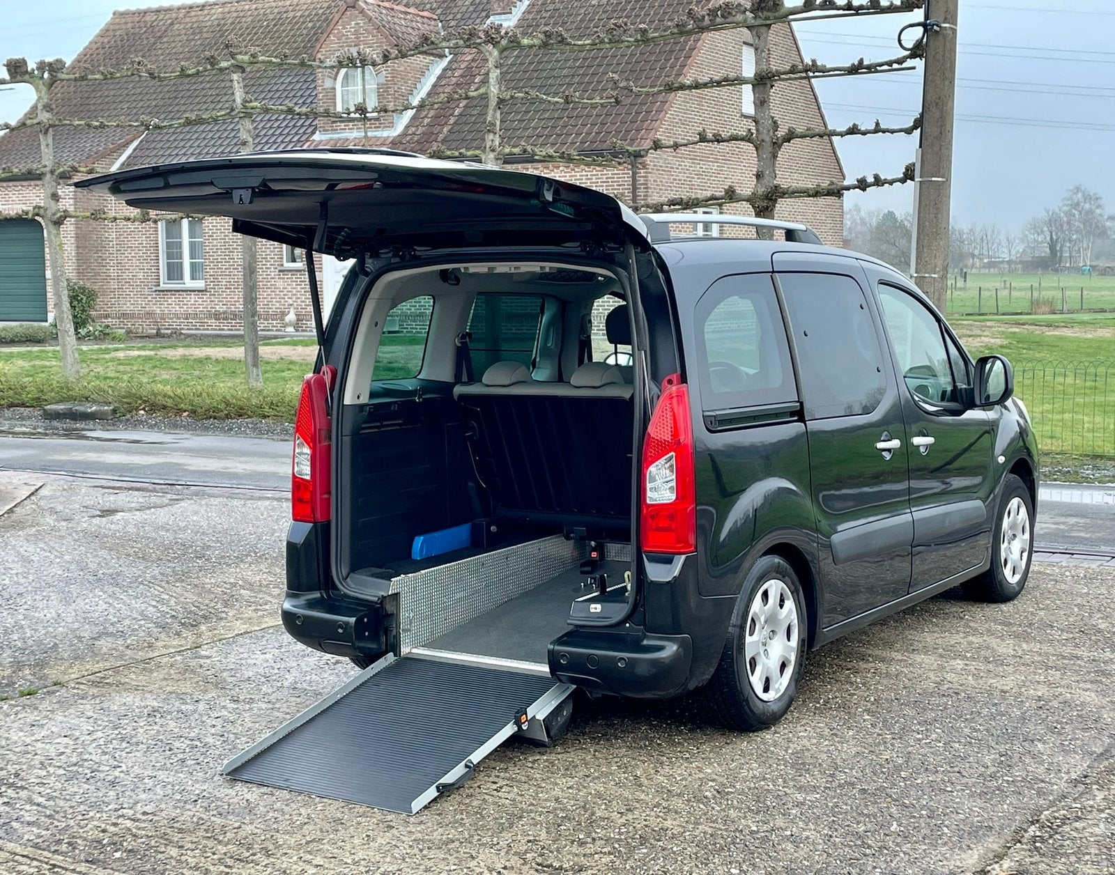 ♿️Peugeot Partner 1.6HDI Rolstoel Invalide Mindervalide TPMR, Automaat, Euro 5, Monovolume, Parkeersensor