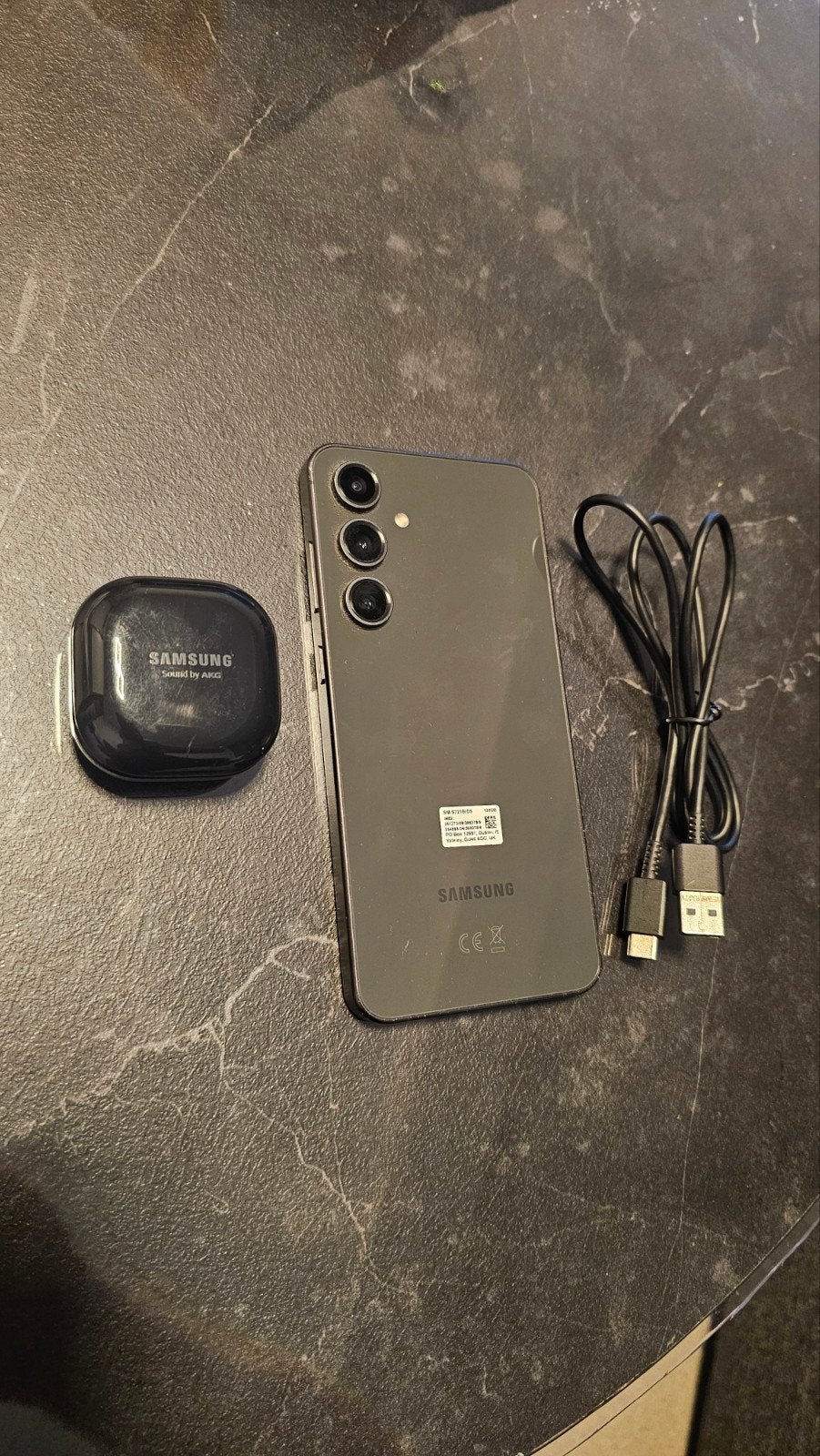 Samsung s24fe + Samsung oortjes, Telecommunicatie, Ophalen