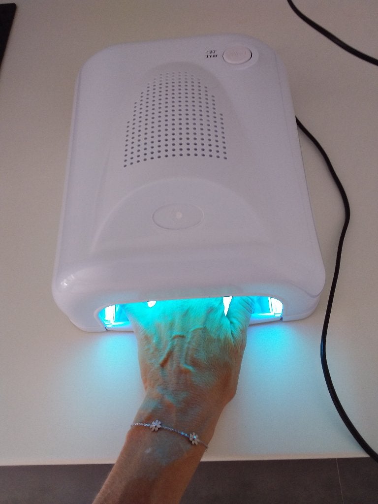 Nageldroger, Enlèvement, Utilisé, Soin des mains et des pieds