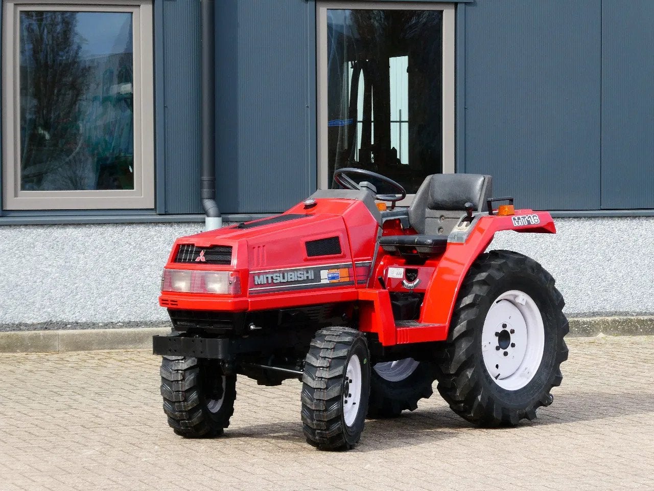 Mitsubishi MT16 4wd / 1103 Draaiuren / Industriebanden, Articles professionnels, Autres marques, Mathijs Merkelijn, Mathijs@minitrekkers.nl