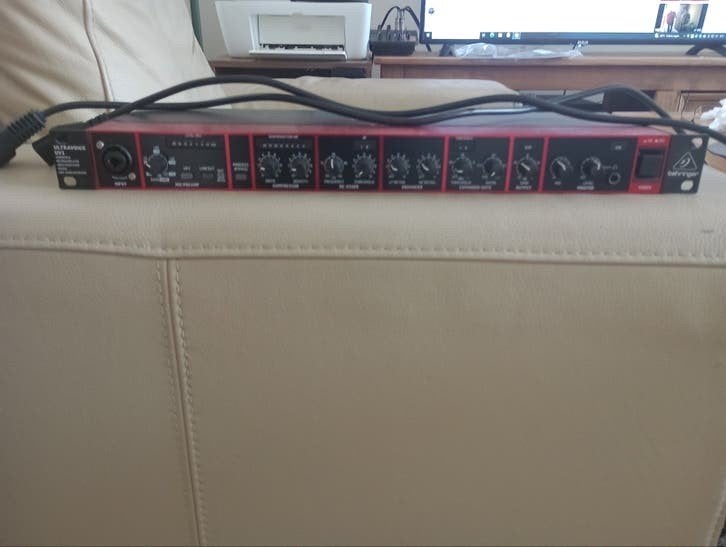 Compresseur Behringer UV1, amplificateur,.., Enlèvement ou Envoi, Comme neuf, Compresseur