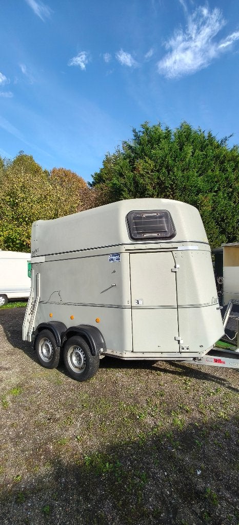Mooie Kunststof aluminium vloer  Böckmann comfort 2 paard, Dieren en Toebehoren, Ophalen of Verzenden, Zo goed als nieuw, Aluminium