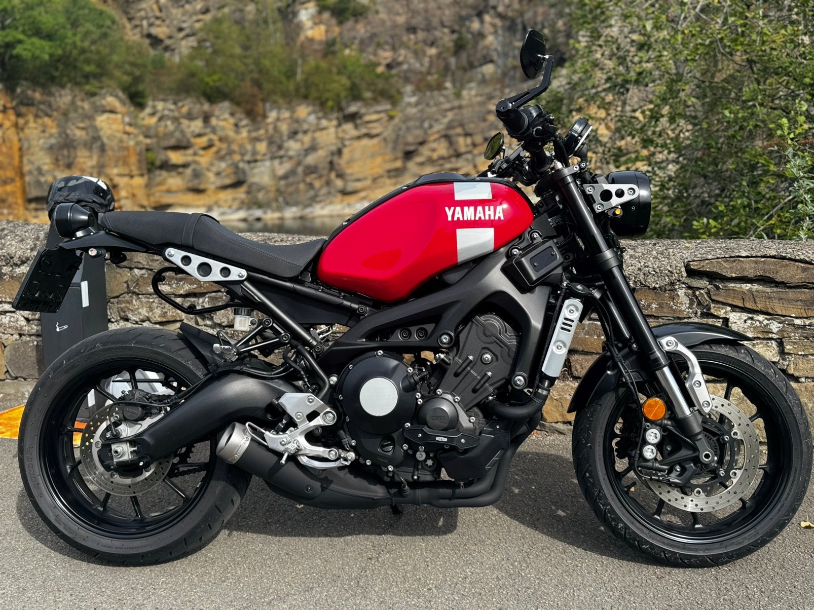 Yamaha XSR 900 - 9200 km!!!!!, Motoren, Particulier, 3 cilinders, Nieuw