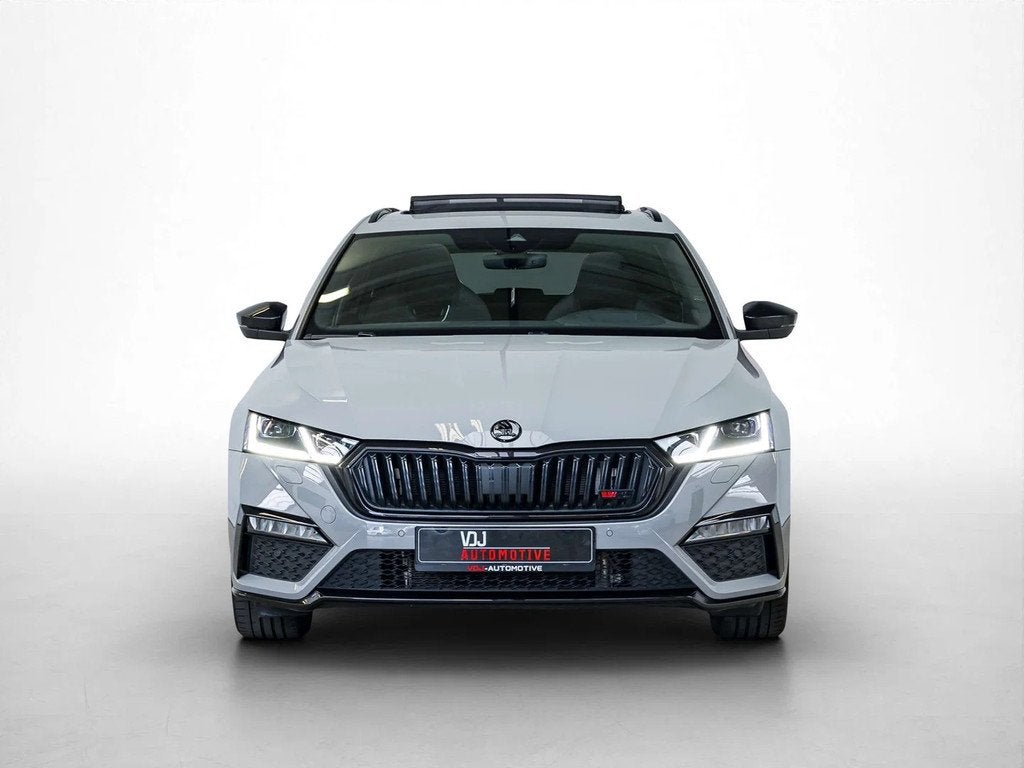 Skoda Octavia RS|PHEV|PANO|HEAD-UP|FRONT&REAR HEATED-SEATS|C, Auto's, Skoda, Automaat, 245 pk, Stof, Gebruikt