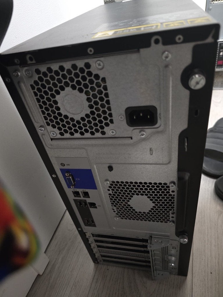 HP Proliant ML110 Gen10 Intel Xeon-S 4108 RAM 16 GB 1 TB HDD, Computers en Software, Ophalen, Gebruikt, 2 tot 3 Ghz, 1 TB