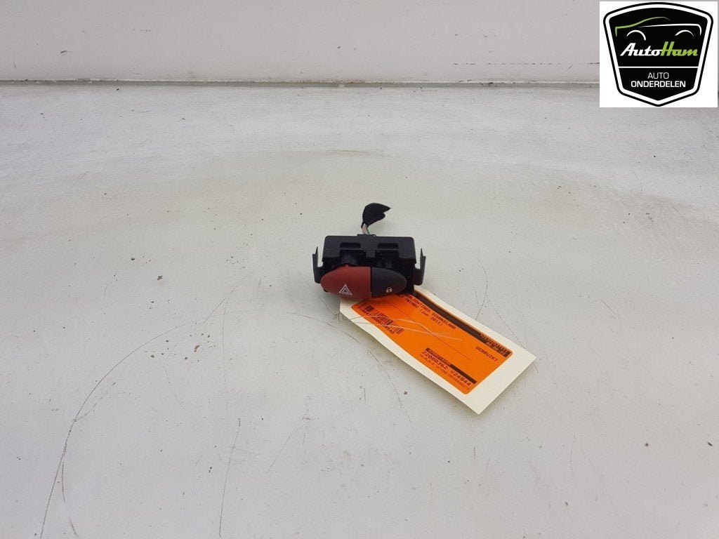 ALARMLICHTEN SCHAKELAAR Renault Twingo II (CN), Gebruikt, Renault