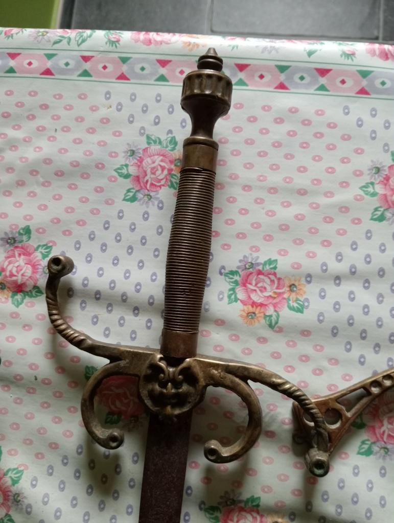 Ensemble de trois épées décoratives vintages., Antiquités & Art, Enlèvement