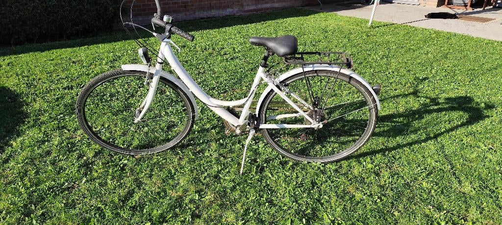 Damesfiets 28 inch  100% in orde, Fietsen en Brommers, Fietsen | Dames | Damesfietsen, 47 tot 50 cm, Ophalen, Zo goed als nieuw