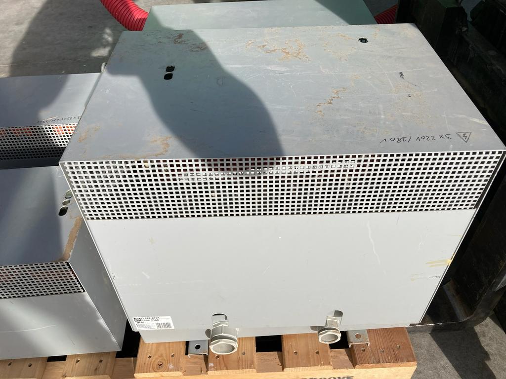 Transformateur Triphasé EREA 40kVA - 230V/400V Réversible, Enlèvement, Utilisé