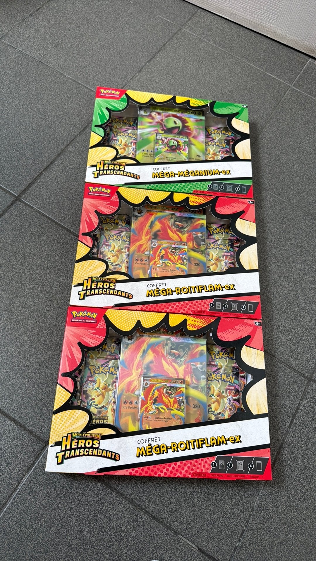 Coffret pokemon Héros transcendants, Enlèvement, Comme neuf