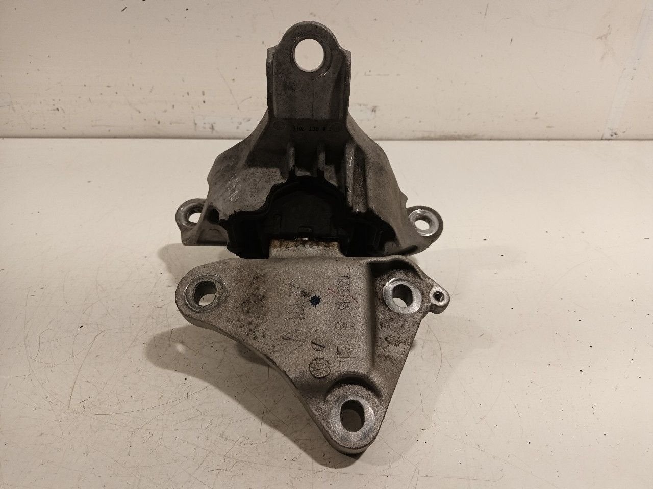 Motorsteun voor Honda Civic, Auto-onderdelen, Onderdelen@venauto.nl, Gebruikt, Ettenseweg 76, 4706 PB Roosendaal, The Netherlands