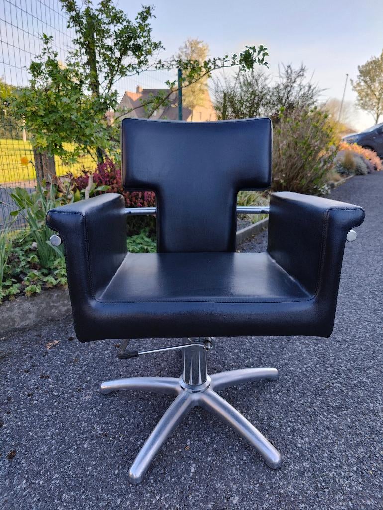 Lot 5 kappersstoelen met voetpomp - merk Xafi, Zakelijke goederen, Ophalen, Gebruikt, Stoel