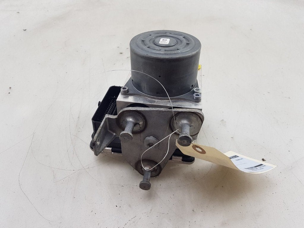 BLOC ABS (FREINS ANTI-BLOCAGE) Mercedes-Benz C (W205), Utilisé, Mercedes-Benz