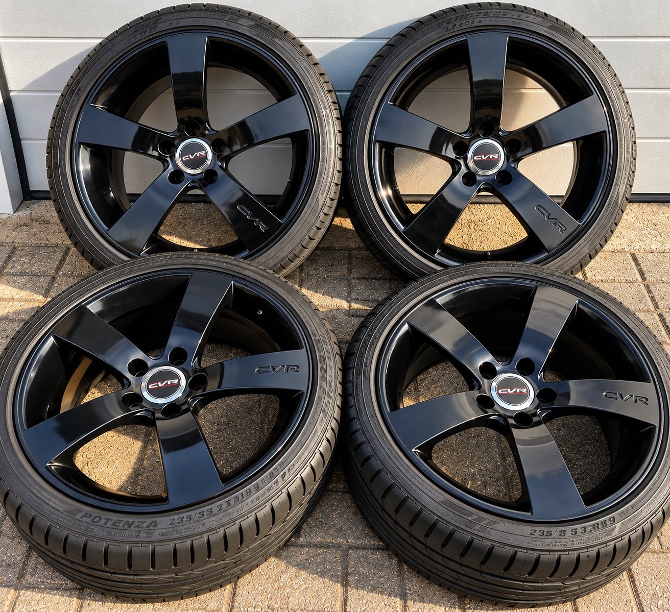 belles jantes CVR avec pneus, Autos : Pièces & Accessoires, Pneu(s), 19 pouces, Enlèvement