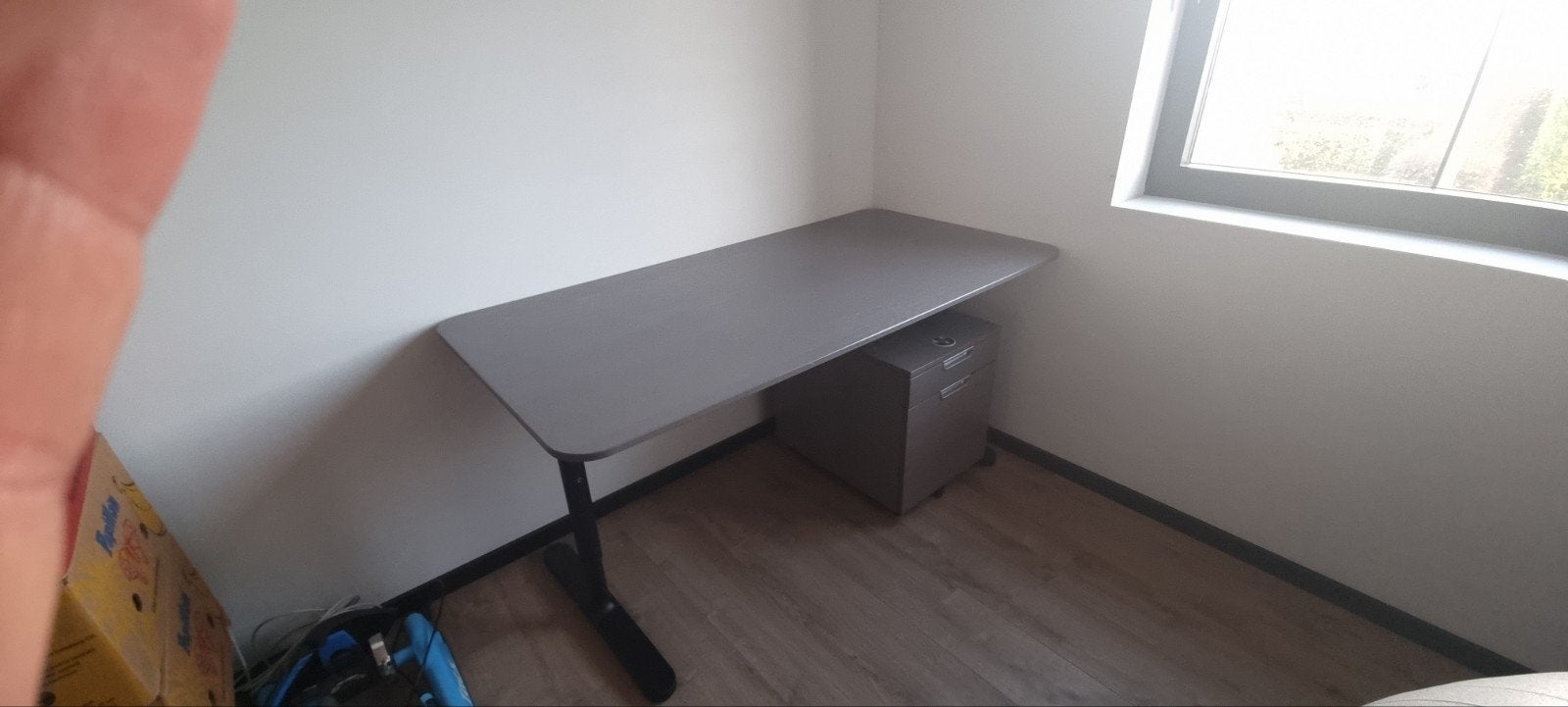 Bekant bureau + kasten, 160 cm, Comme neuf, Enlèvement, IKEA