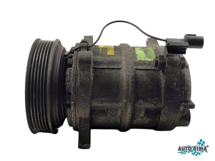 Pompe clim d'un Volvo V40, Autos : Pièces & Accessoires, -, 3 mois de garantie, -, -