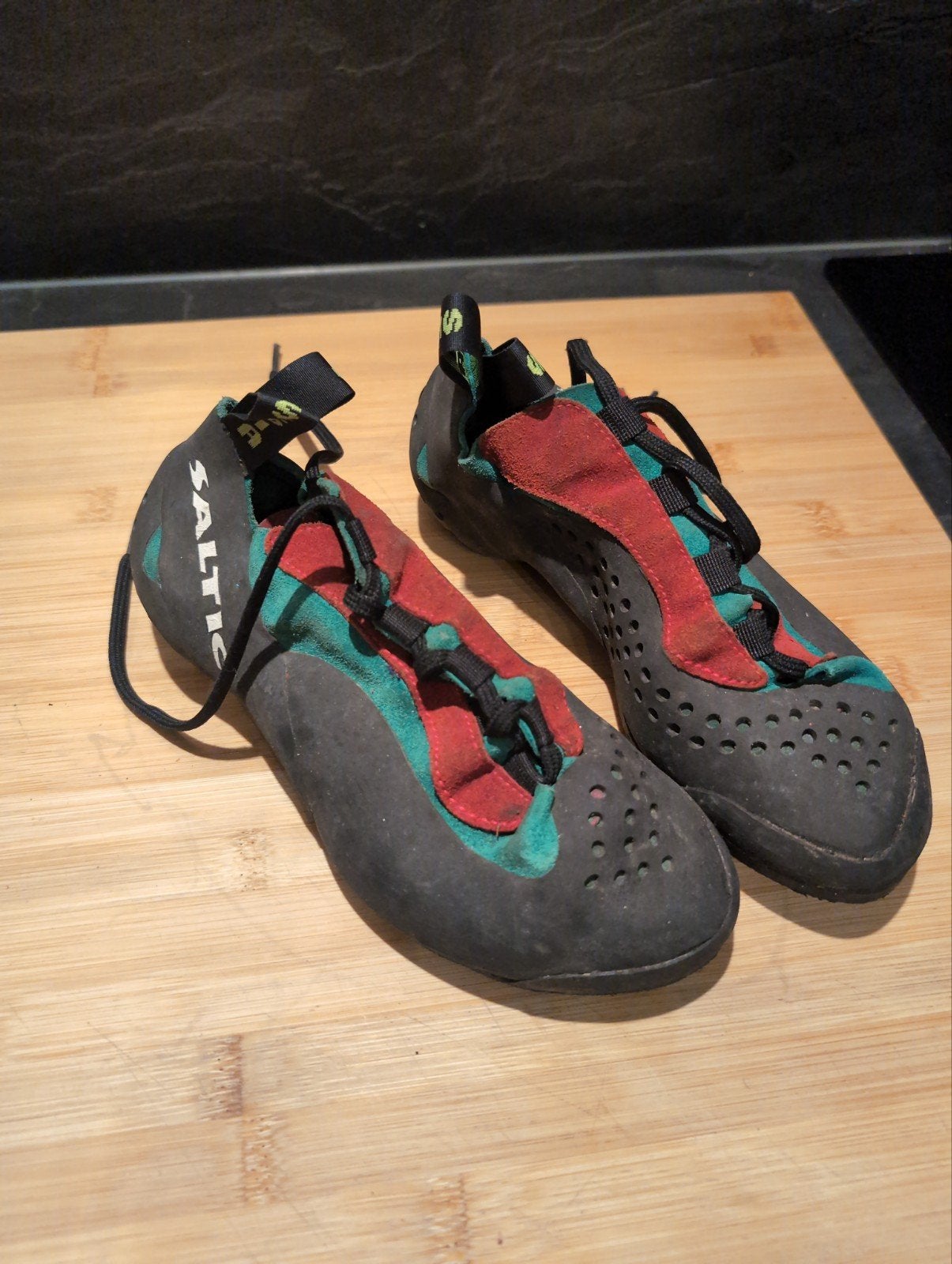 Klimschoenen, Sports & Fitness, Escalade, Envoi, Utilisé, Chaussons d'escalade