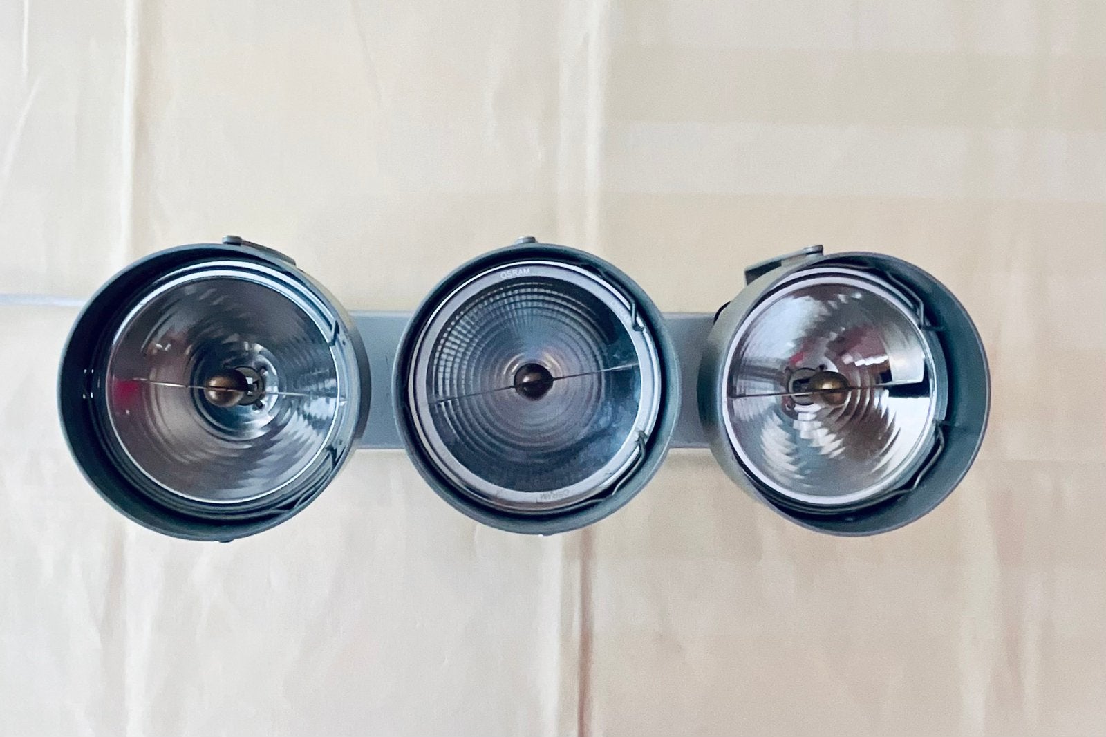OSRAM AR111 verstelbare plafondlamp met 3 spots — 5 lichtbu, Modern, LED, Zo goed als nieuw, Plafondlamp